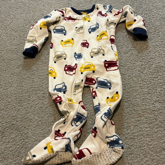 24 Months baby Carter’s Footie sleeper- pajamas- warm for winter- Cars- zipper - Picture 1 of 4